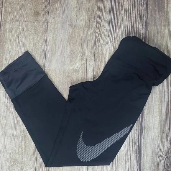 Womens Nike Essential Tight Leggings Sz XS Black Activewear - Picture 2 of 8